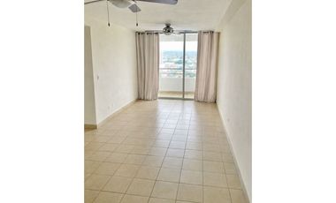 SE VENDE APARTAMENTO PH PARQUE LEFEVRE SKY