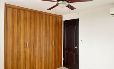 SE VENDE APARTAMENTO PH PARQUE LEFEVRE SKY