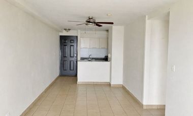 SE VENDE APARTAMENTO PH PARQUE LEFEVRE SKY