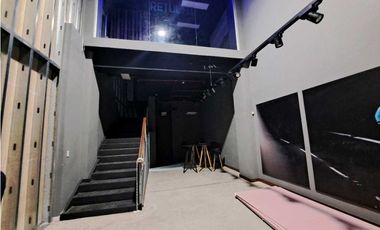 ALQUILER LOCAL THE PLAZA SAN FRANCISCO PLANTA BAJA DOS NIVELES VV