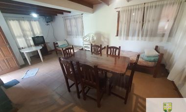 Alquiler temporario dúplex para 6 con pileta, Mina Clavero 00303