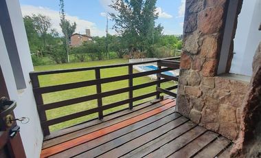 Alquiler temporario dúplex para 6 con pileta, Mina Clavero 00303