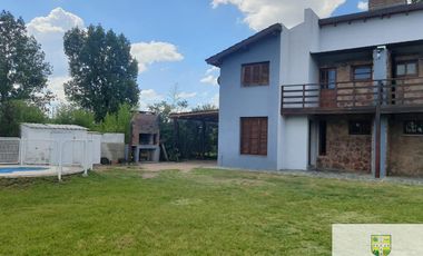 Alquiler temporario dúplex para 6 con pileta, Mina Clavero 00303