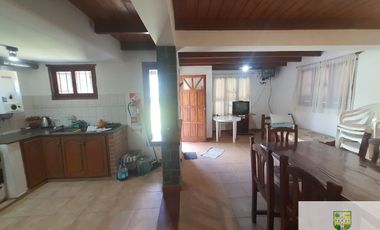 Alquiler temporario dúplex para 6 con pileta, Mina Clavero 00303