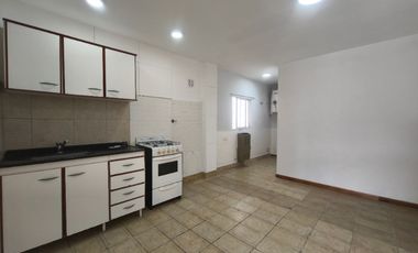 PH en Alquiler en Villa Primera