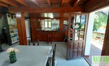 Hermoso y sólido chalet en venta en Sierra de los Padres.