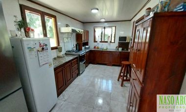 Hermoso y sólido chalet en venta en Sierra de los Padres.