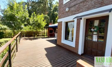 Hermoso y sólido chalet en venta en Sierra de los Padres.