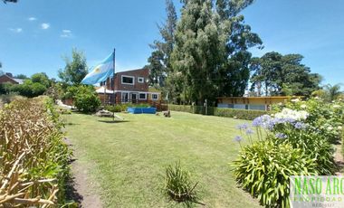 Hermoso y sólido chalet en venta en Sierra de los Padres.