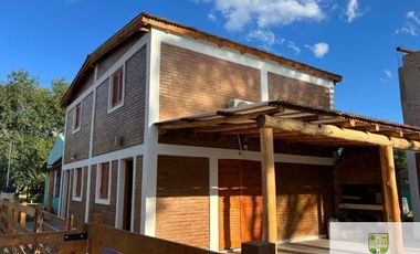Alquiler temporario Dúplex para 4 personas con pileta en Panaholma 00323