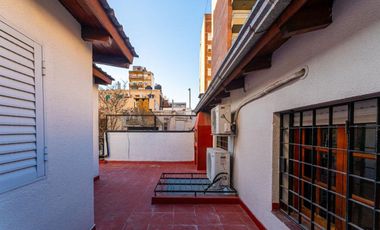 PH EN VENTA DE 3 DORMITORIOS EN EL CENTRO