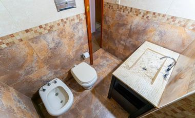 PH EN VENTA DE 3 DORMITORIOS EN EL CENTRO