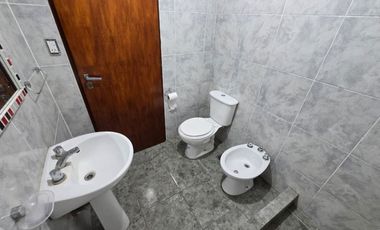 ALQUILER DE DEPARTAMENTO 2 AMBIENTES - CENTRICO - A 3 CUADRAS DEESTACIÓNEL JAGÜEL - SIN EXPENSAS