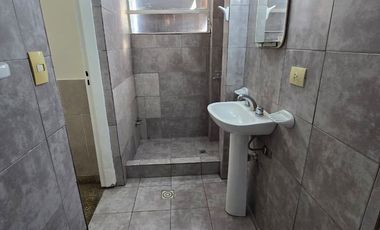 ALQUILER DE DEPARTAMENTO 2 AMBIENTES EN PLANTA BAJA - LUIS GUILLON