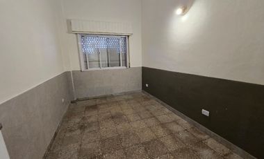 ALQUILER DE DEPARTAMENTO 2 AMBIENTES EN PLANTA BAJA - LUIS GUILLON