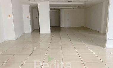 Local Comercial en Arriendo en Escuela Militar