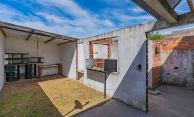 VENTA CASA 3 AMBIENTES EXCELENTE ESTADO ETCHEPARE