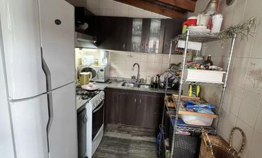 PH en venta en Lanús