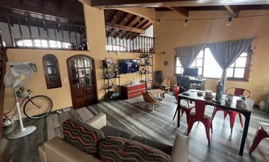 PH en venta en Lanús