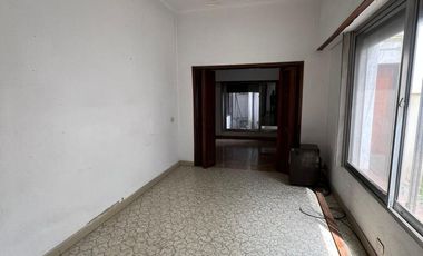 PH en venta en Lanús