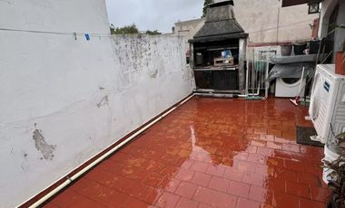 PH en venta en Lanús