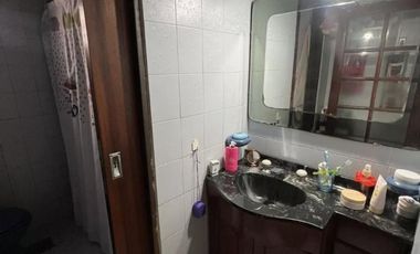 PH en venta en Lanús