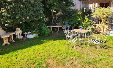 Chalet  muy buen barrio cercano a importante avenida