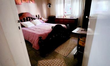 Chalet  muy buen barrio cercano a importante avenida