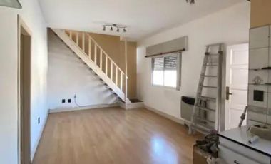 PH de tres ambientes con quincho y terraza en Venta en Wilde Apto Credito