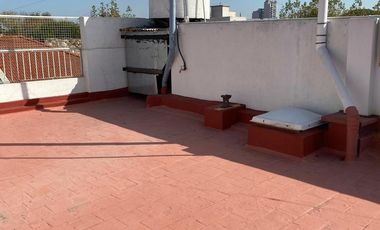 PH de tres ambientes con quincho y terraza en Venta en Wilde Apto Credito