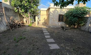 VENTA - OPORTUNIDAD - CASA ALTA CORDOBA - PATIO , 4 DORMITORIOS