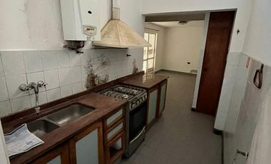 VENTA - OPORTUNIDAD - CASA ALTA CORDOBA - PATIO , 4 DORMITORIOS