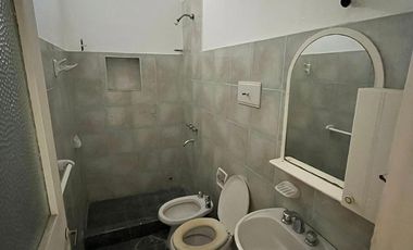 VENTA - OPORTUNIDAD - CASA ALTA CORDOBA - PATIO , 4 DORMITORIOS