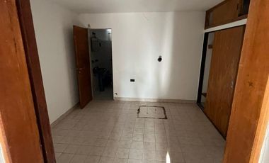 VENTA - OPORTUNIDAD - CASA ALTA CORDOBA - PATIO , 4 DORMITORIOS