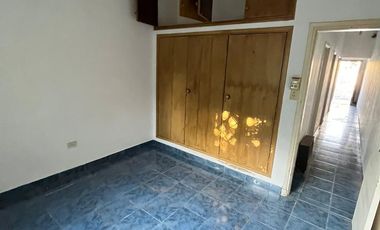 VENTA - OPORTUNIDAD - CASA ALTA CORDOBA - PATIO , 4 DORMITORIOS