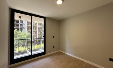 Departamento de categoría con pileta - Chacabuco y Obispo Oro