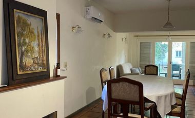 Casa en Venta - Calle 25 de Mayo - Ciudad