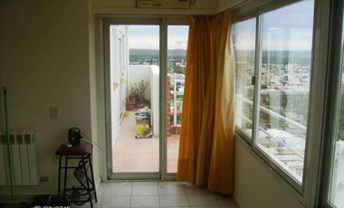 AMPLIO DEPTO 1 DORM PLENO CENTRO CALLE BUENOS AIRES A METROS DE AV. ARG.