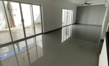 Casa en Renta en Campeche Col Prado