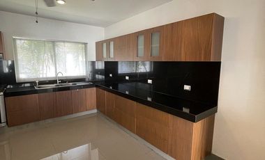 Casa en Renta en Campeche Col Prado