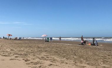 Venta - Casa - Costa Del Este - Playa - 4 ambientes -