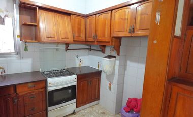 Chalet en Turdera con 3 dormitorios y oficina - APTO CRÉDITO