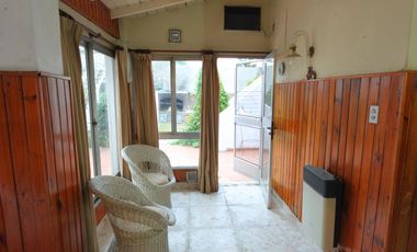 Chalet en Turdera con 3 dormitorios y oficina - APTO CRÉDITO