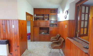 Chalet en Turdera con 3 dormitorios y oficina - APTO CRÉDITO
