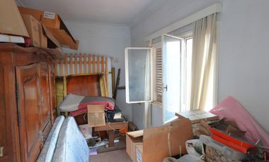 Chalet en Turdera con 3 dormitorios y oficina - APTO CRÉDITO