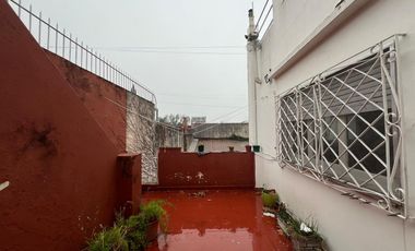 Casa, local comercial y galpon a la Venta en Wilde. Ideal Inversor Emprendimiento