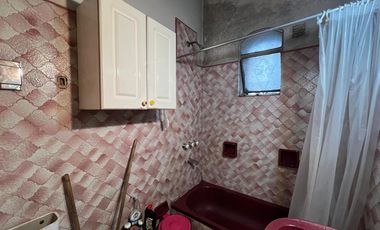 Casa, local comercial y galpon a la Venta en Wilde. Ideal Inversor Emprendimiento