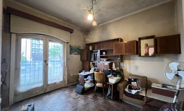 Casa, local comercial y galpon a la Venta en Wilde. Ideal Inversor Emprendimiento