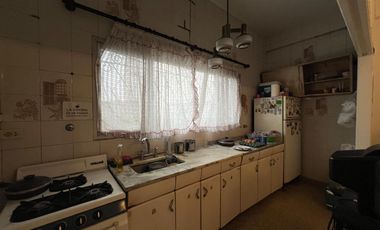 Casa, local comercial y galpon a la Venta en Wilde. Ideal Inversor Emprendimiento