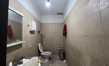 Casa, local comercial y galpon a la Venta en Wilde. Ideal Inversor Emprendimiento